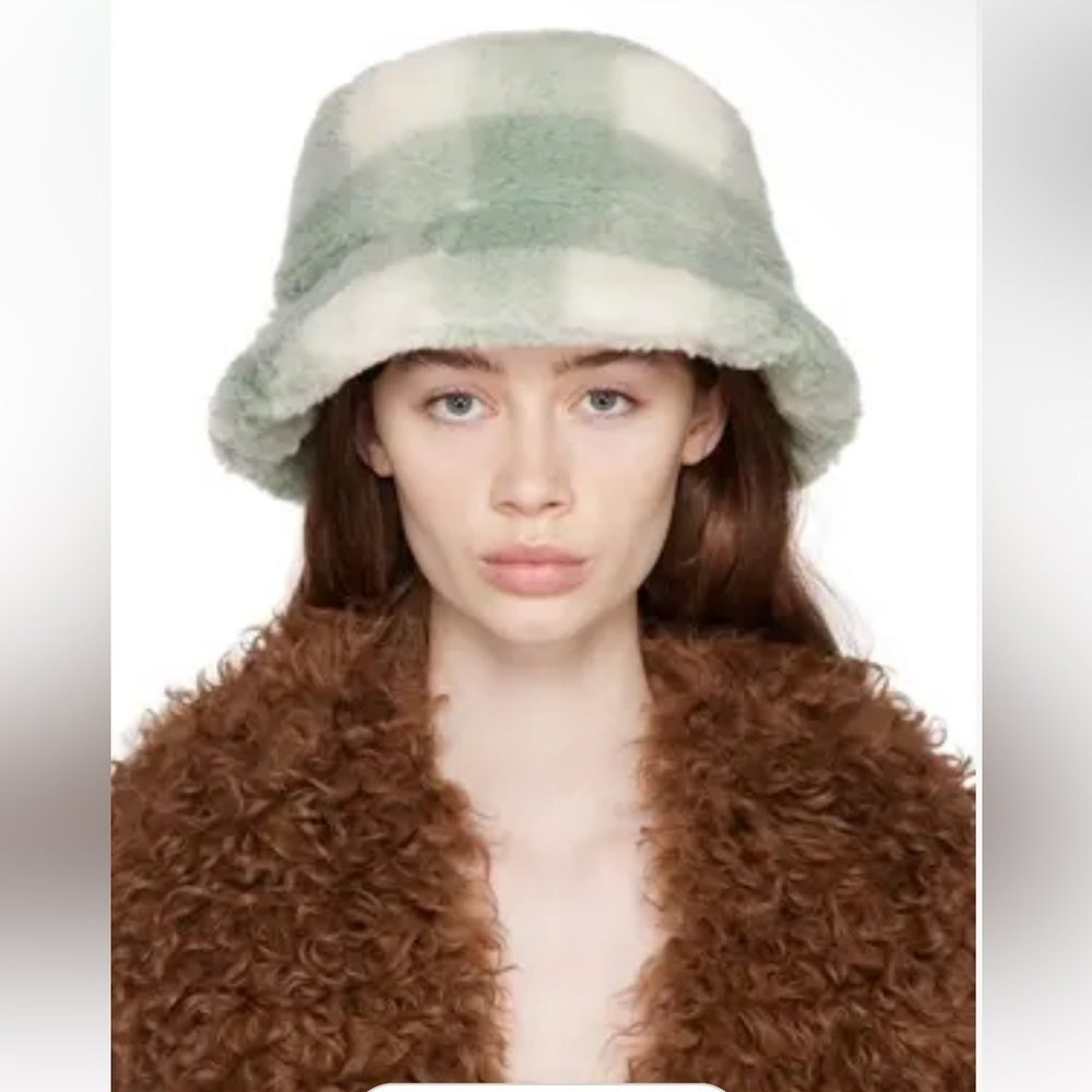 Stand Studio Wera Bucket Hat, new!
